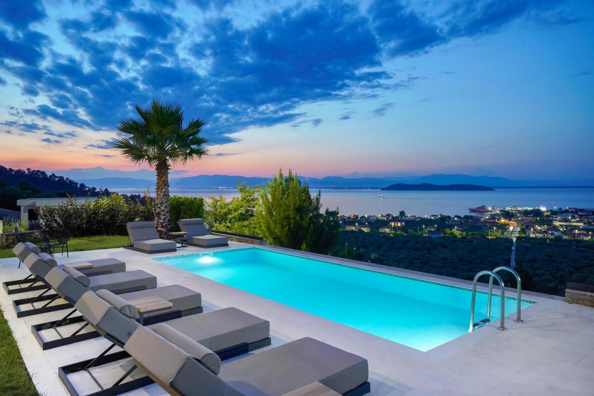 Kefi Luxury *